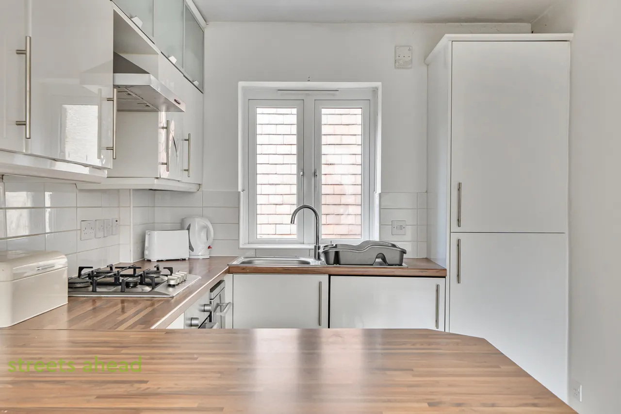 Derwent Road, London, SW20, photo 8
