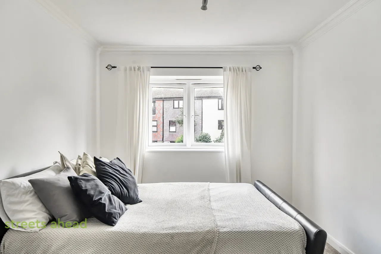 Derwent Road, London, SW20, photo 5