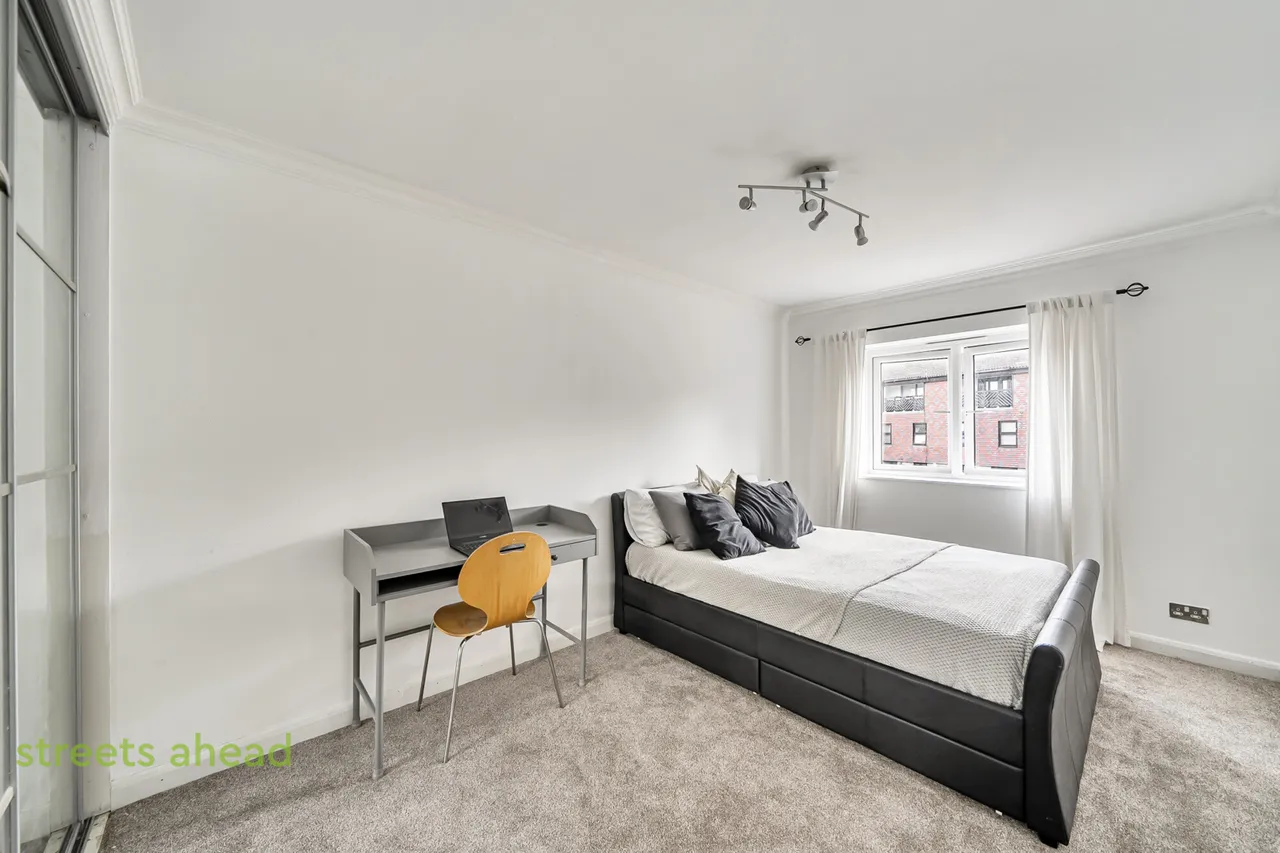 Derwent Road, London, SW20, photo 4