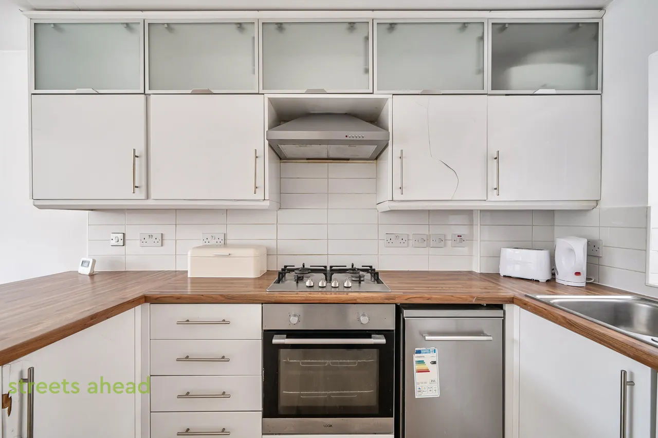 Derwent Road, London, SW20, photo 7