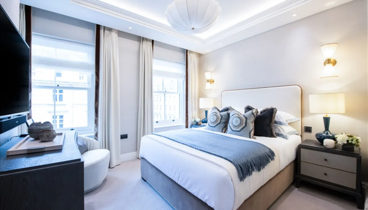 Flat 10, 21-22 Prince of Wales Terrace, London, photo 4