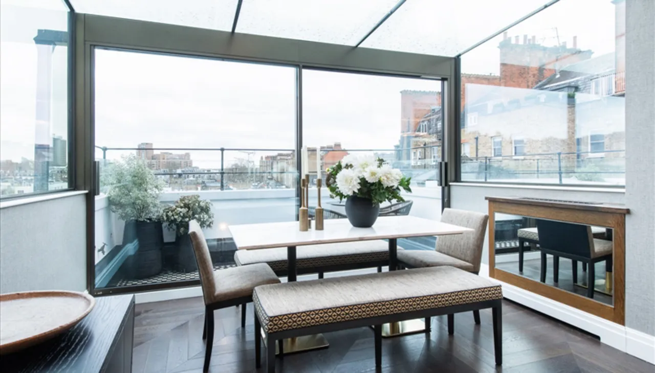 Flat 10, 21-22 Prince of Wales Terrace, London, photo 3