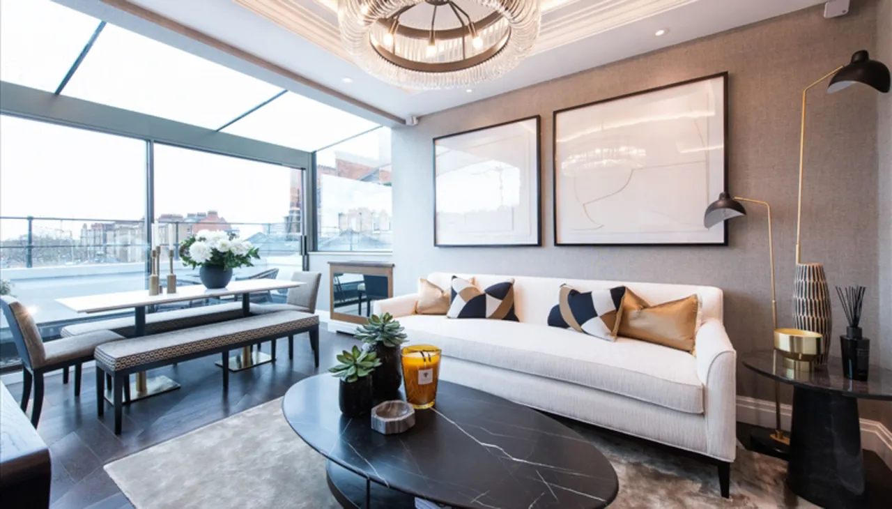 Flat 10, 21-22 Prince of Wales Terrace, London, photo 2