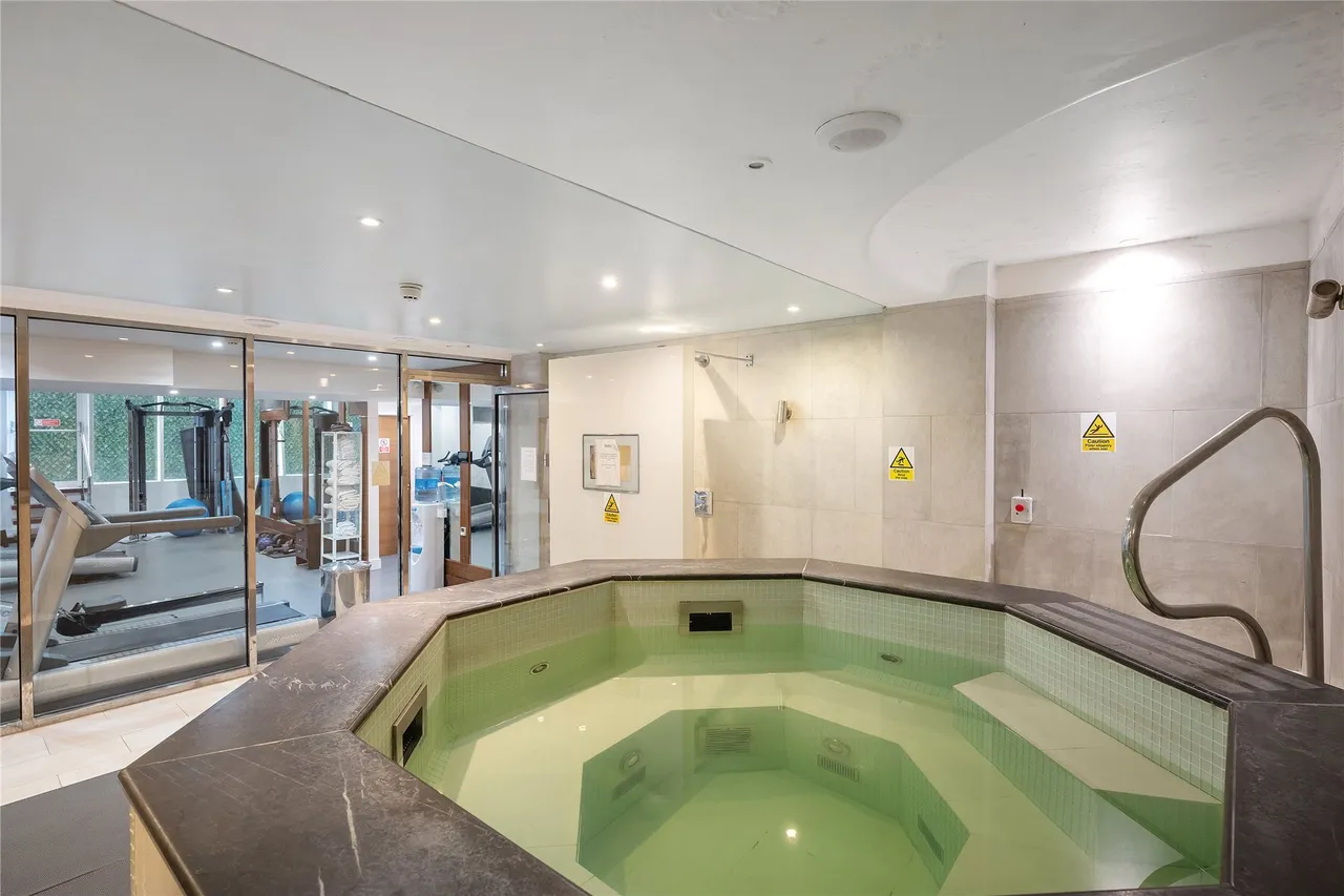 Old Brompton Road, London, SW7, photo 12