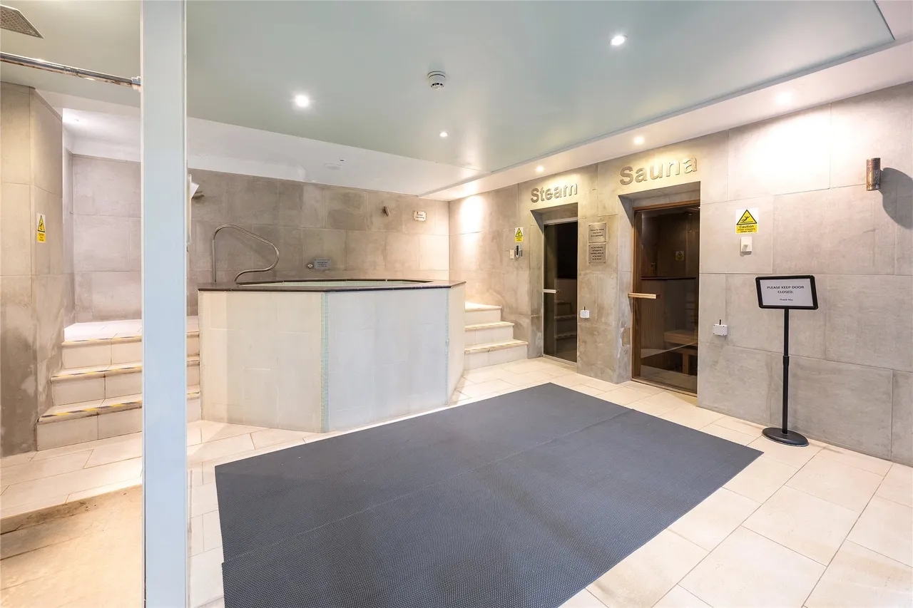 Old Brompton Road, London, SW7, photo 10