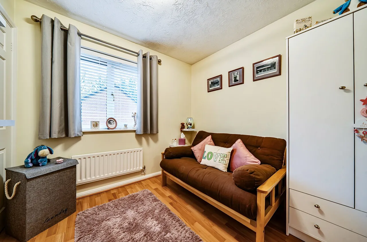 Waggoners Hollow, Bagshot, Surrey, GU19 5RE, photo 16
