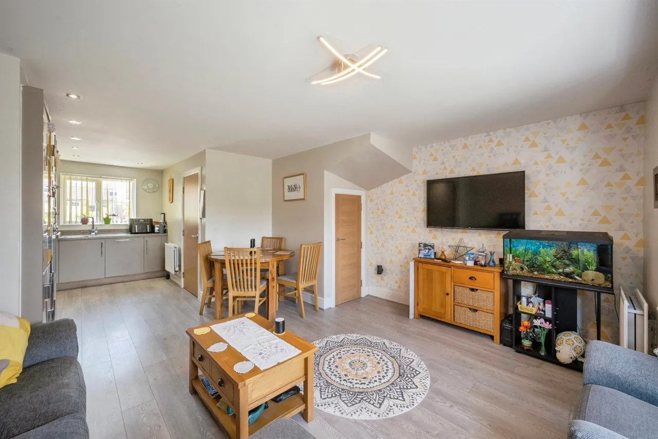 Ceramia Court, Goldthorpe, S63, photo 6