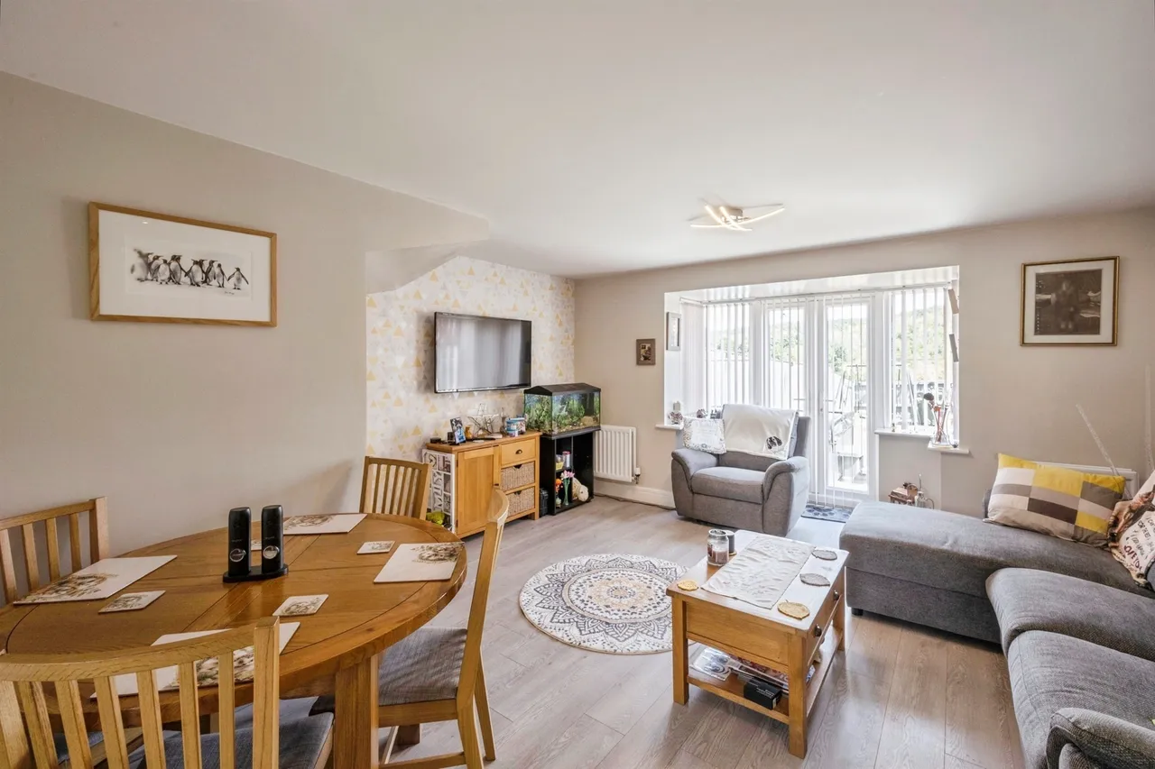 Ceramia Court, Goldthorpe, S63, photo 8