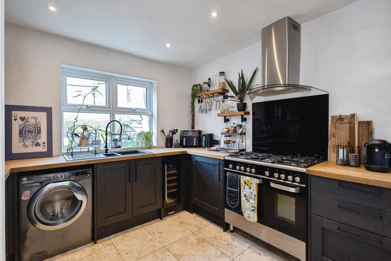 Lowfield Road, Stockport, SK2, photo 11