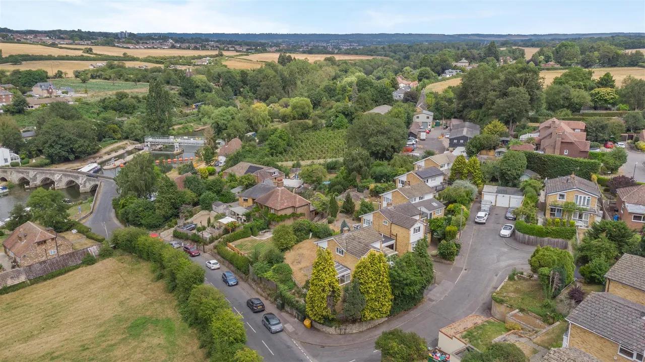 River Close, East Farleigh, photo 40