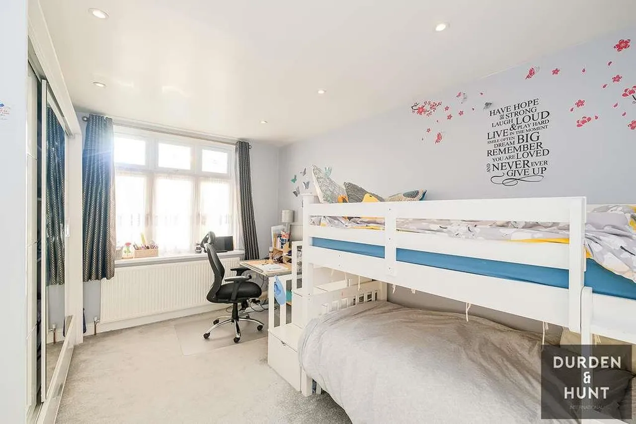 Cavendish Gardens, Barking, IG11, photo 12