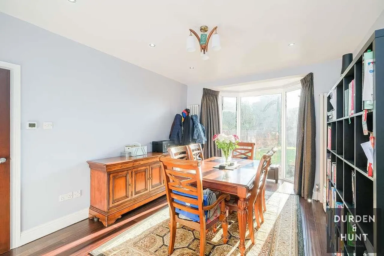 Cavendish Gardens, Barking, IG11, photo 8