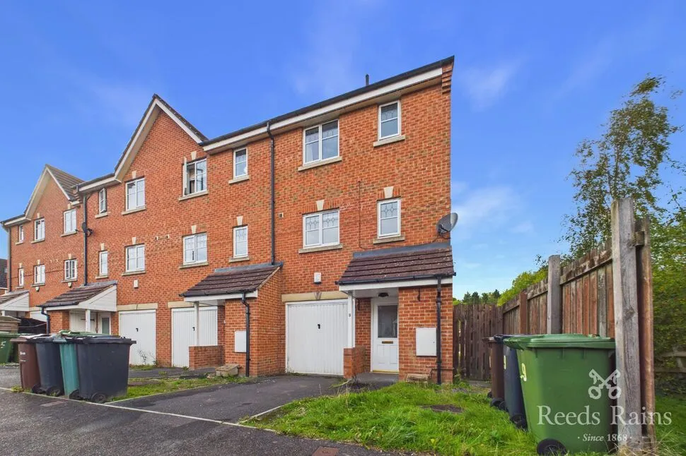 4 bed house to rent, Digpal Road, Churwell, LS27