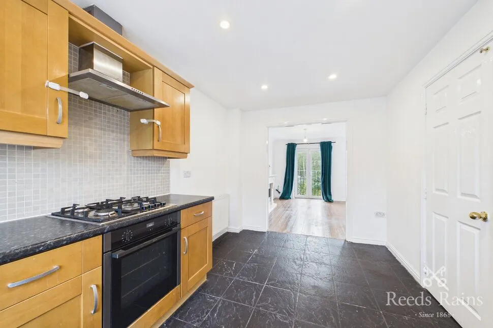 Digpal Road, Churwell, LS27, photo 4