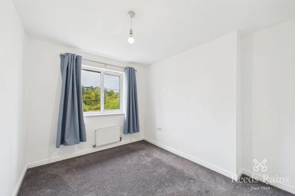 Digpal Road, Churwell, LS27, photo 11