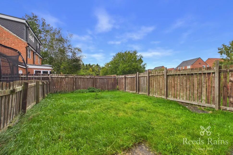 Digpal Road, Churwell, LS27, photo 14