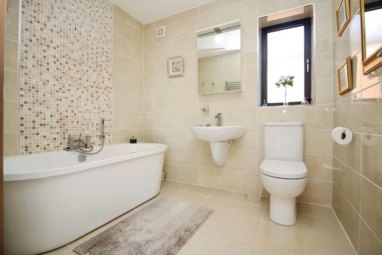Melton Road, Rearsby, LE7, photo 19