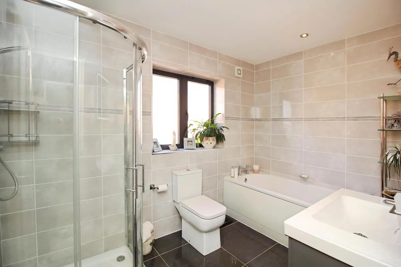 Melton Road, Rearsby, LE7, photo 25