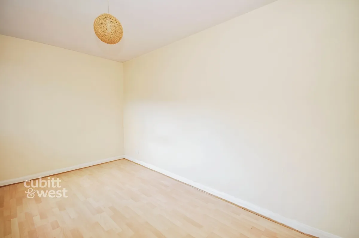 Mulgrave Road, Belmont, SM2, photo 5