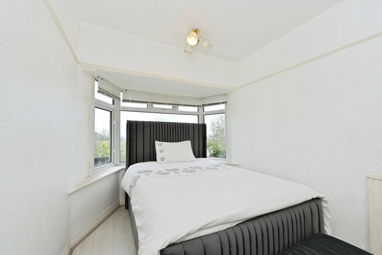 Brecklands, Rotherham, South Yorkshire, S60, photo 7