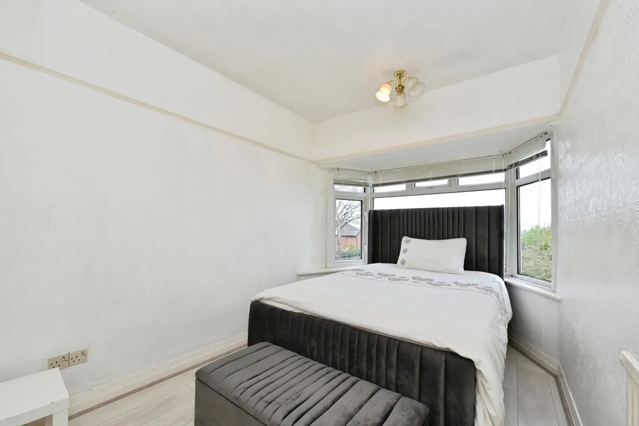 Brecklands, Rotherham, South Yorkshire, S60, photo 6