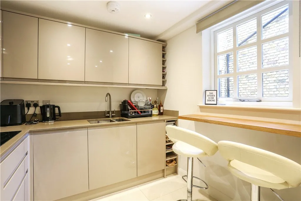 Gainsford Street, London, SE1, photo 14