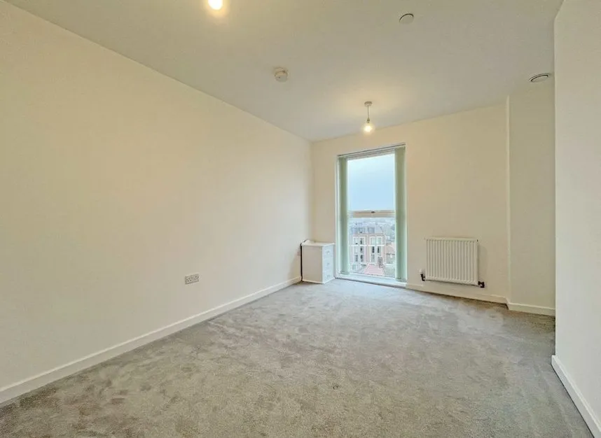 East Acton Lane, East Acton Lane, W3, photo 4