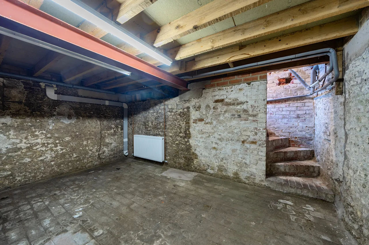 Vicarage Street, Warminster, BA12, photo 11