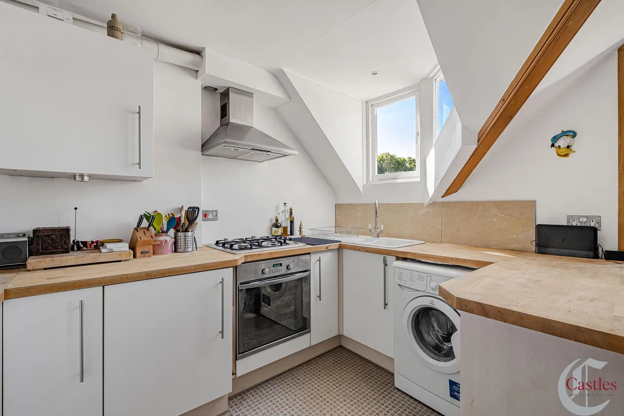 Crouch Hill, N8, photo 11