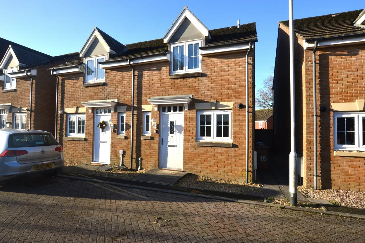 2 bed property for sale — Llantillio Drive, Plymouth, Devon, PL2