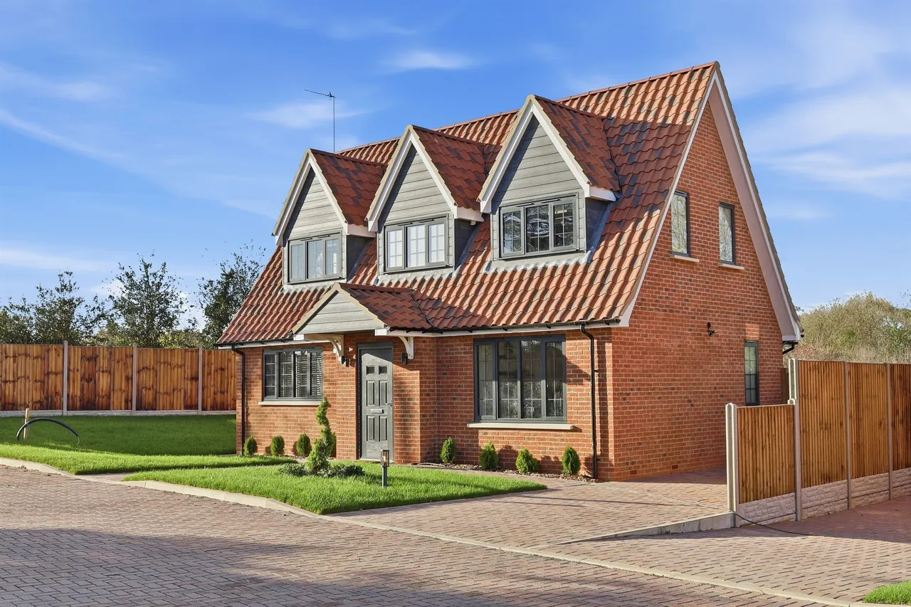 3 bed house for sale, Barley Mow Lane, St. Albans, AL4