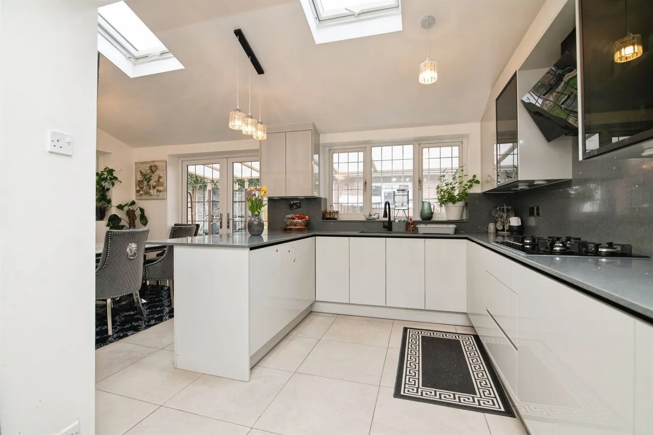 Wooding Crescent, Tipton, DY4, photo 7