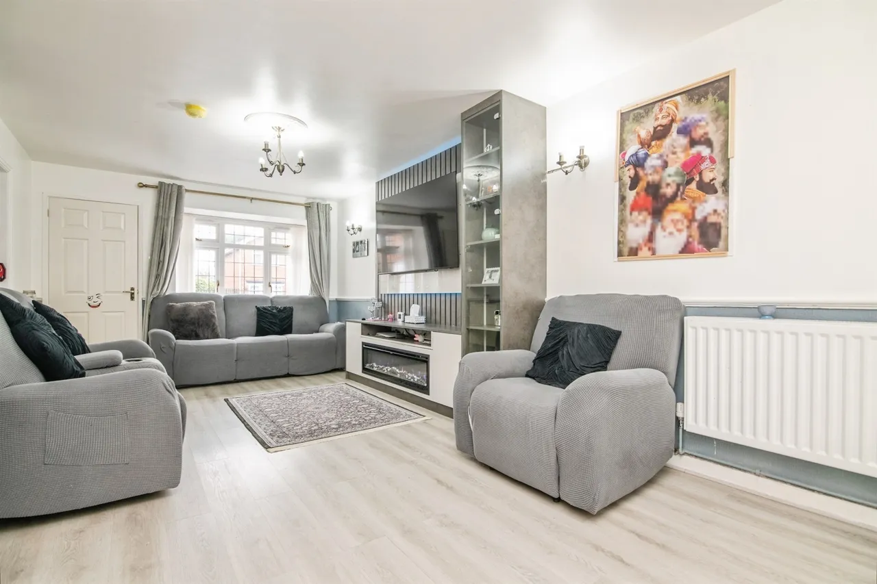 Wooding Crescent, Tipton, DY4, photo 4