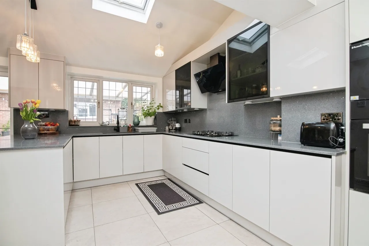 Wooding Crescent, Tipton, DY4, photo 5