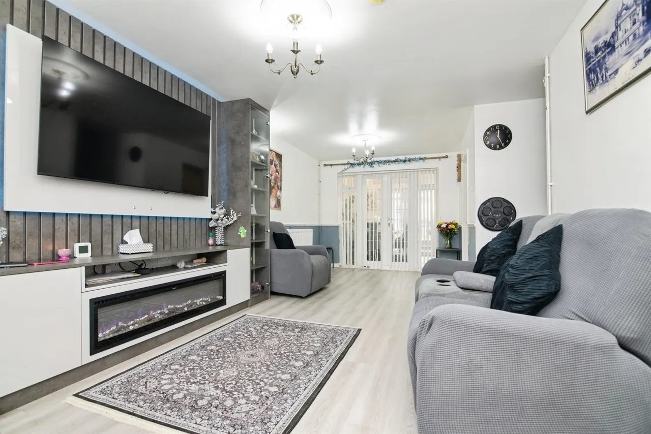Wooding Crescent, Tipton, DY4, photo 2