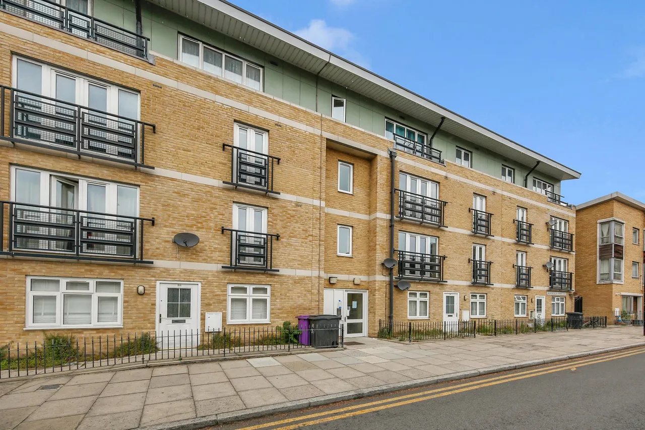 Flat 5, 37 Broomfield Street, London, E14 6BX, photo 9