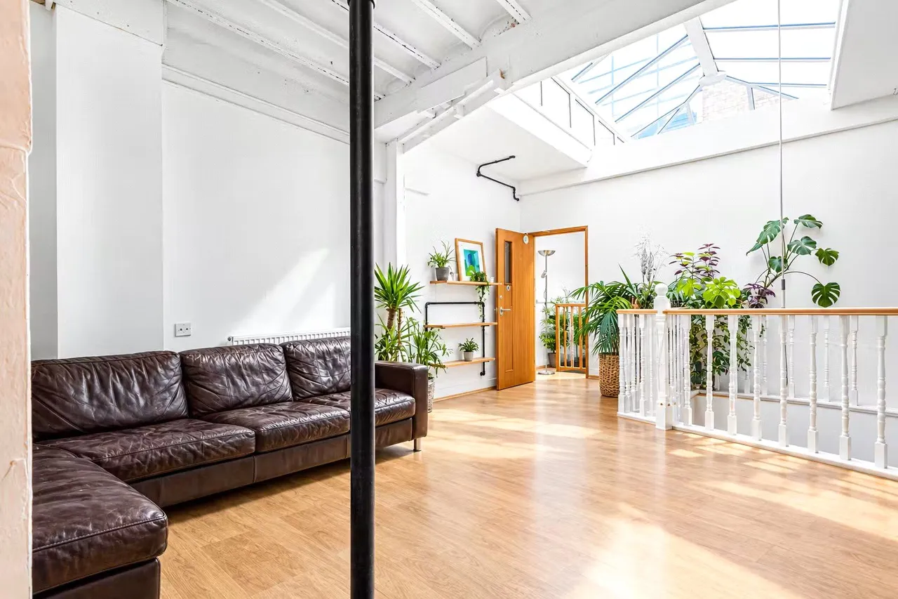 New Inn Yard, London, EC2A, photo 3