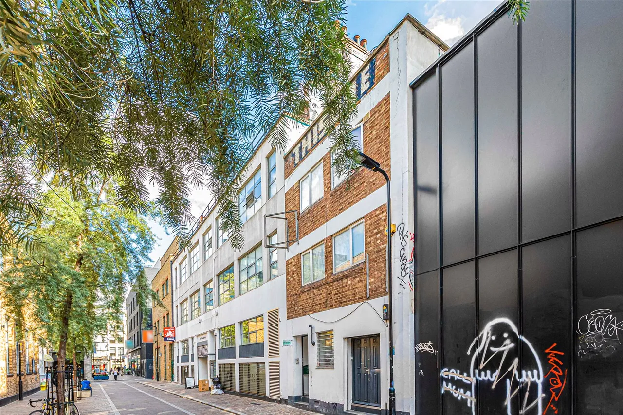 New Inn Yard, London, EC2A, photo 2