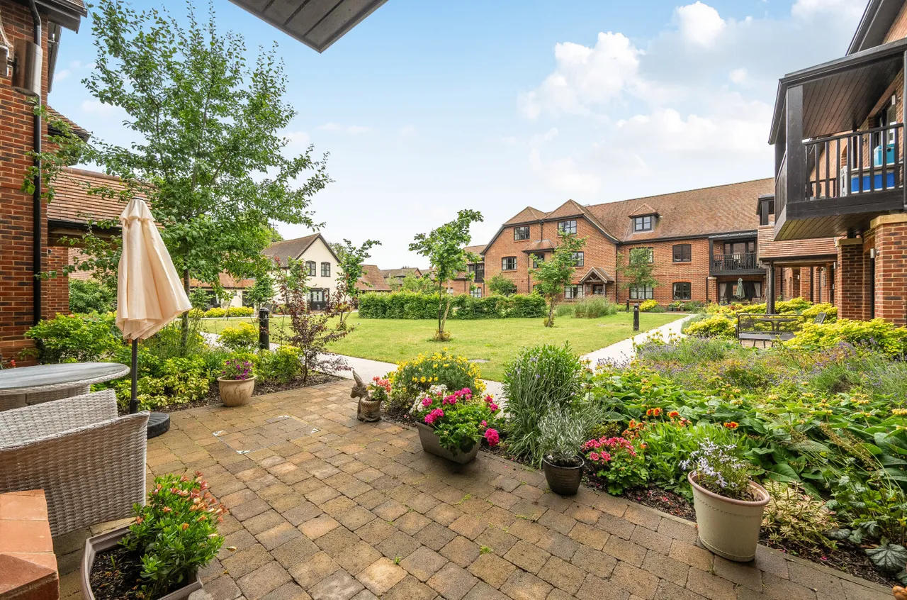 Mortimer Drive, Romsey, SO51, photo 12