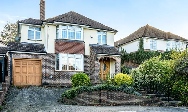 North View Crescent, Epsom, KT18, photo 30