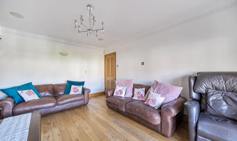 North View Crescent, Epsom, KT18, photo 8
