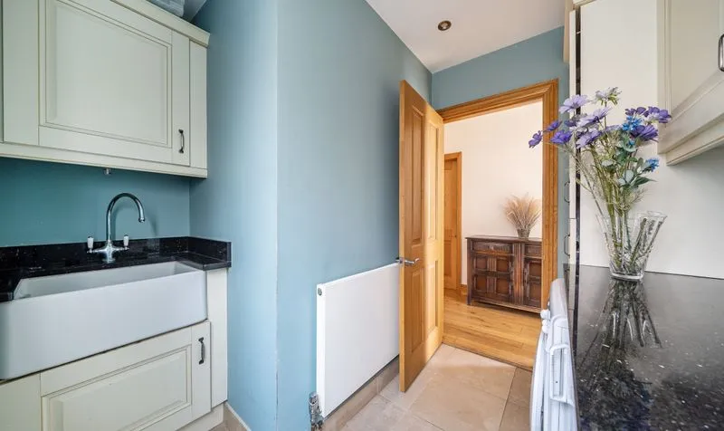 North View Crescent, Epsom, KT18, photo 10