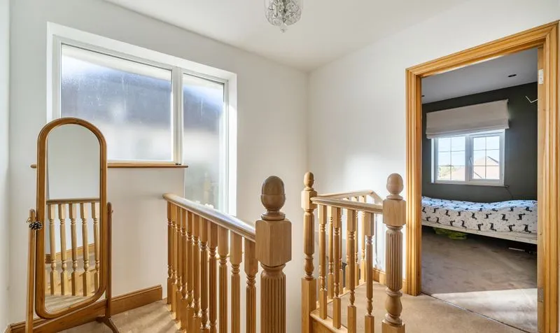 North View Crescent, Epsom, KT18, photo 13