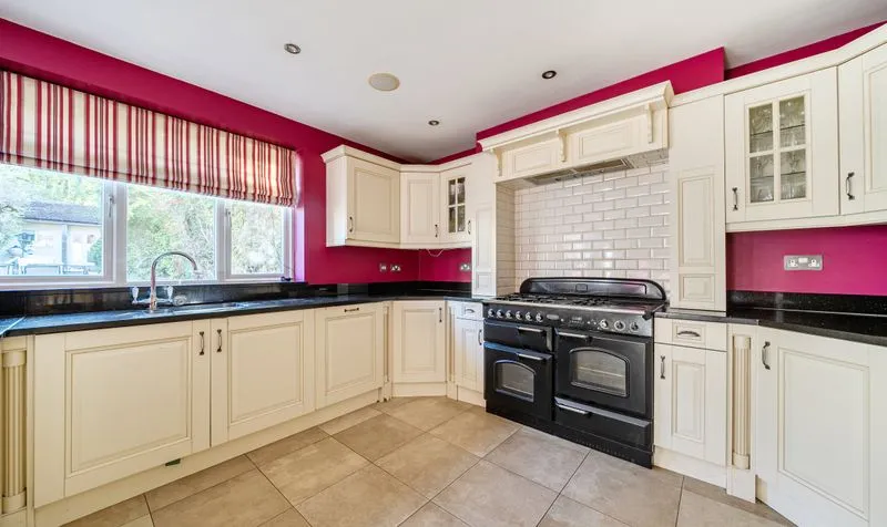 North View Crescent, Epsom, KT18, photo 6