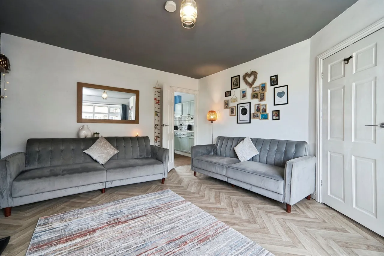 Branshaw Grove, Keighley, BD22, photo 5
