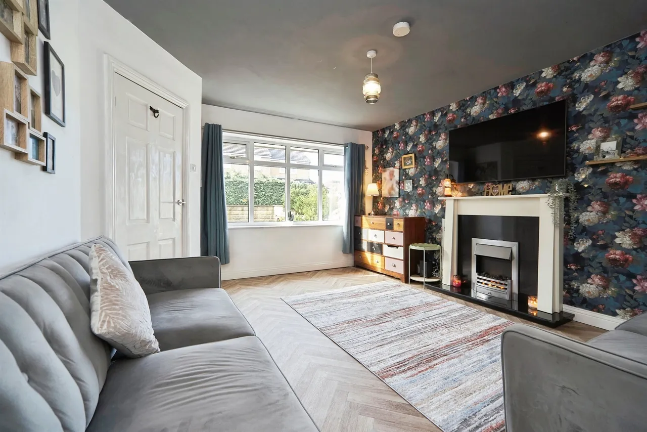 Branshaw Grove, Keighley, BD22, photo 2