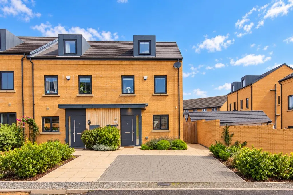 3 bed house for sale, Cheviots Place, Lt Stanion