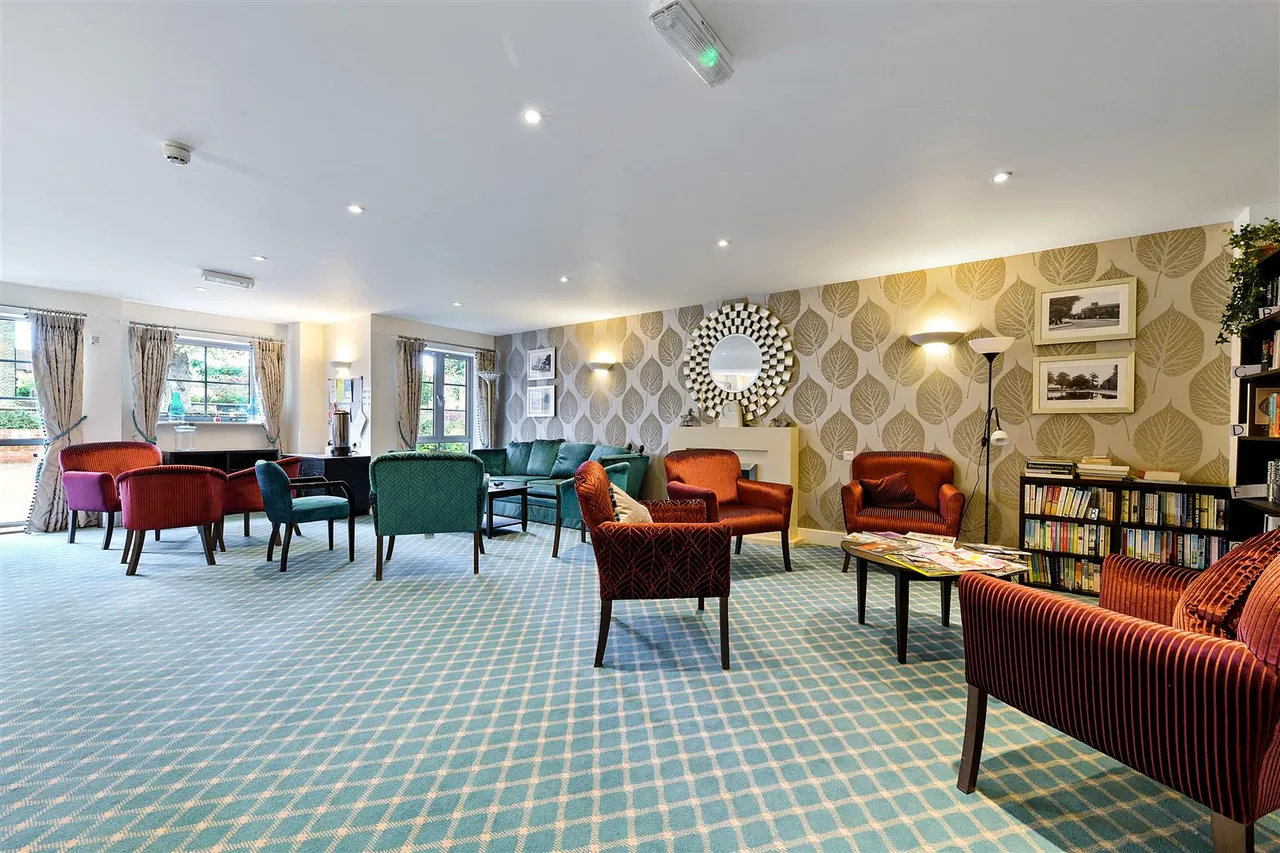 Kingston Road, Raynes Park, SW20, photo 5