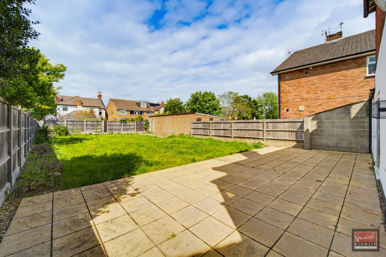 Wolsey Road, Ashford, TW15, photo 13