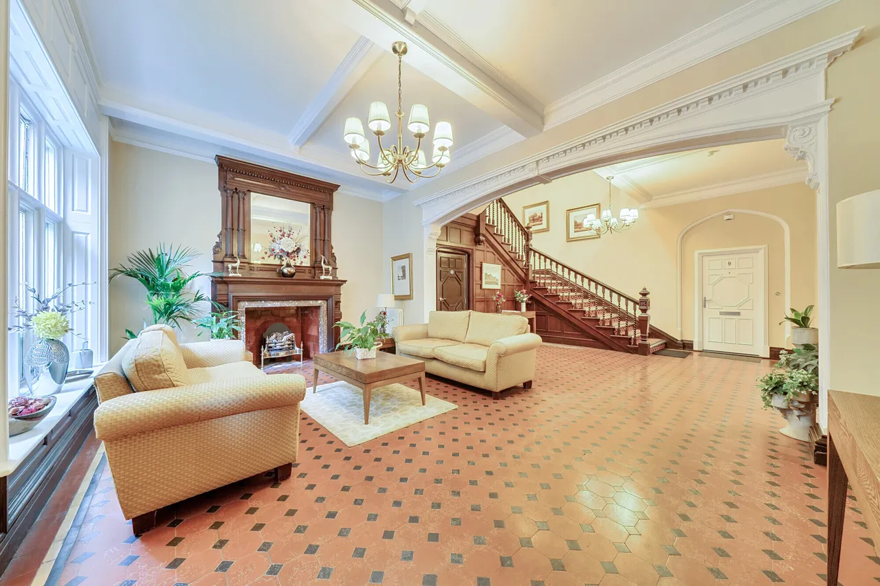 Gloucester Court, Rickmansworth, WD3, photo 6